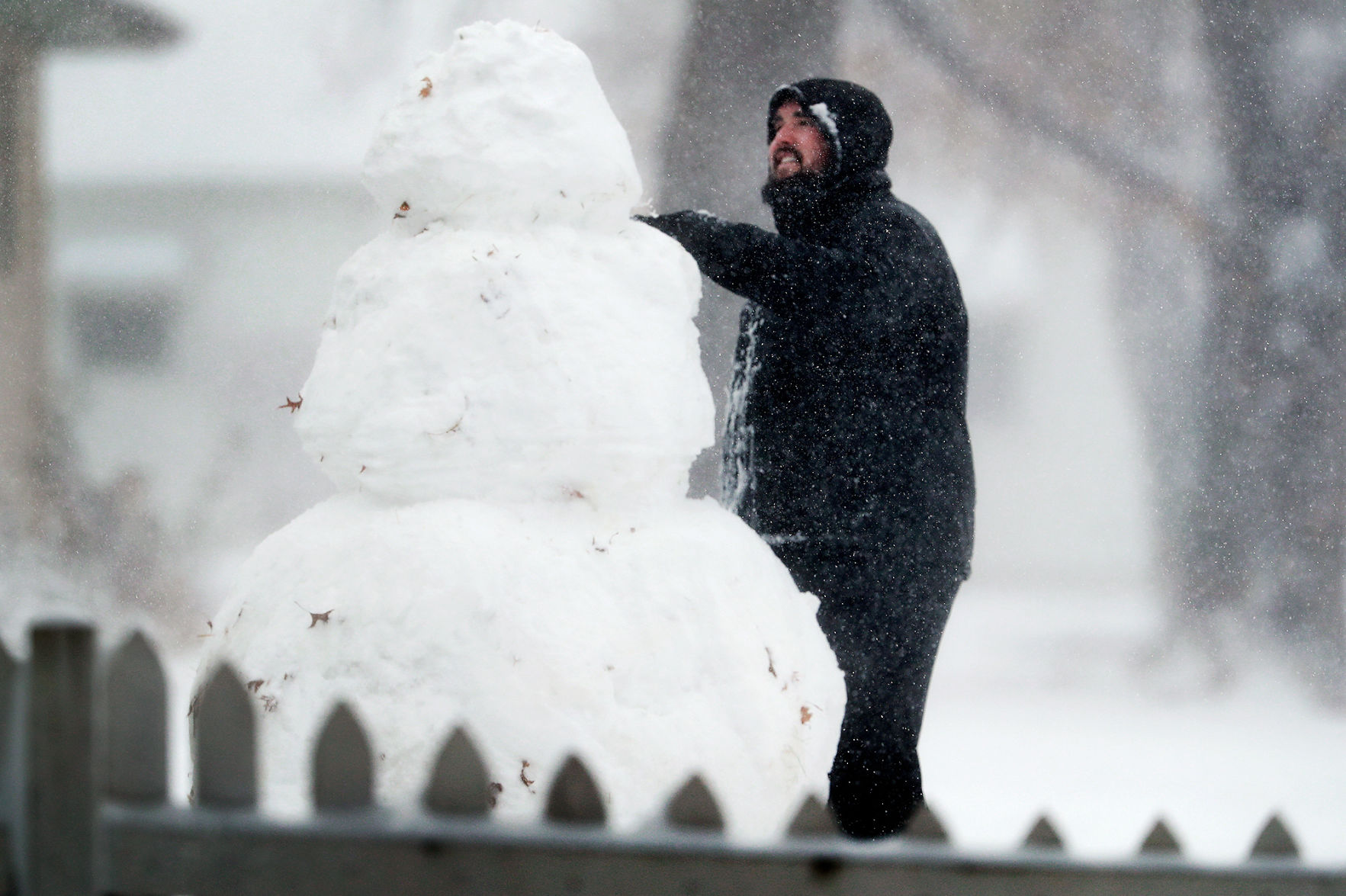 112719_HeavySnow001_bjs.jpg